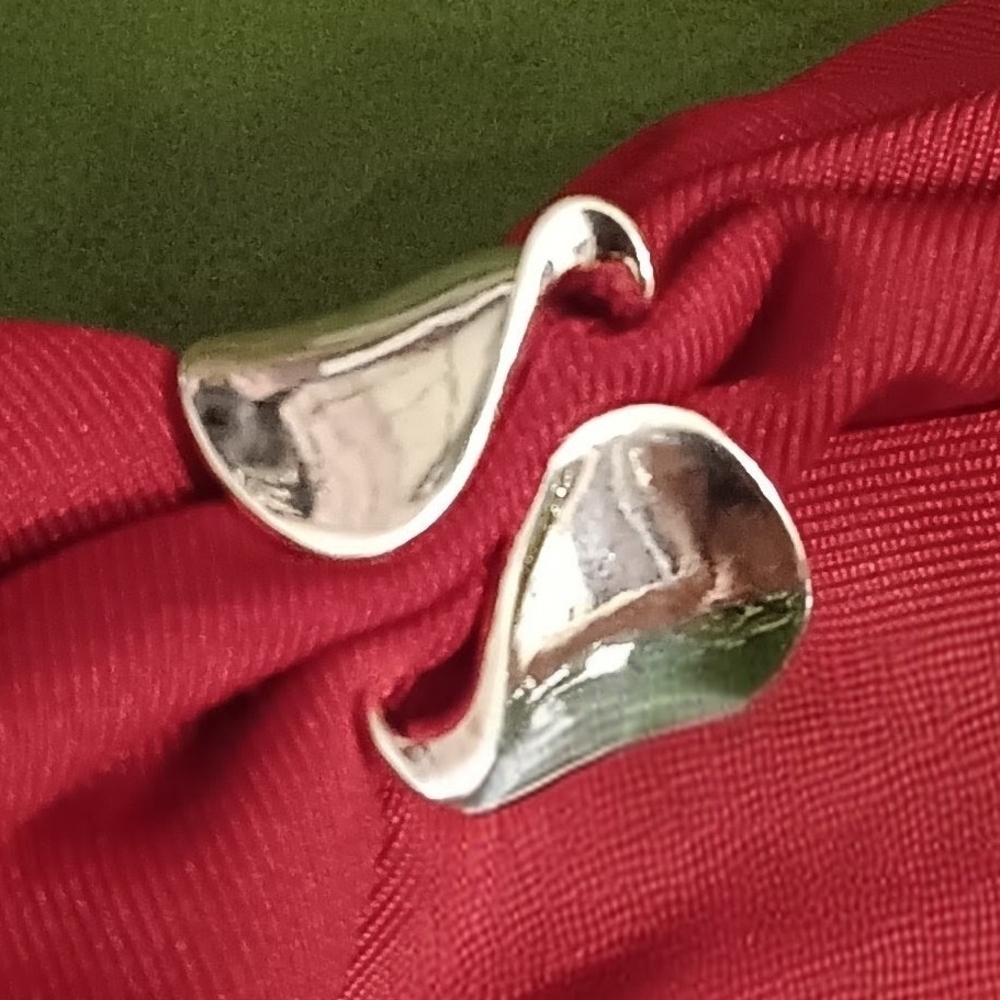 Ring Sz 9 Sterling Silver -Real giftbx - Picture 3 of 4